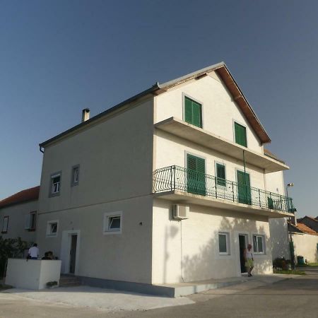 Apartment Fran Sonkovic Bagian luar foto