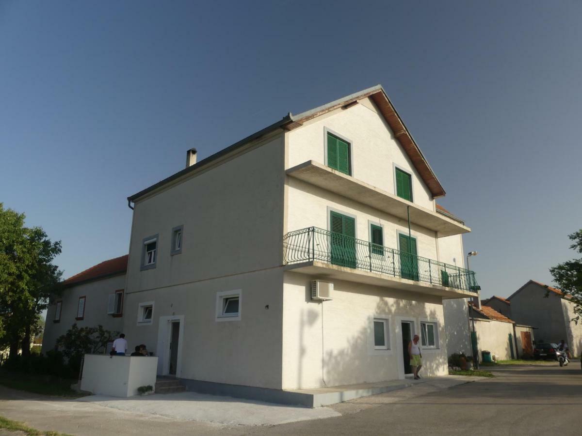 Apartment Fran Sonkovic Bagian luar foto