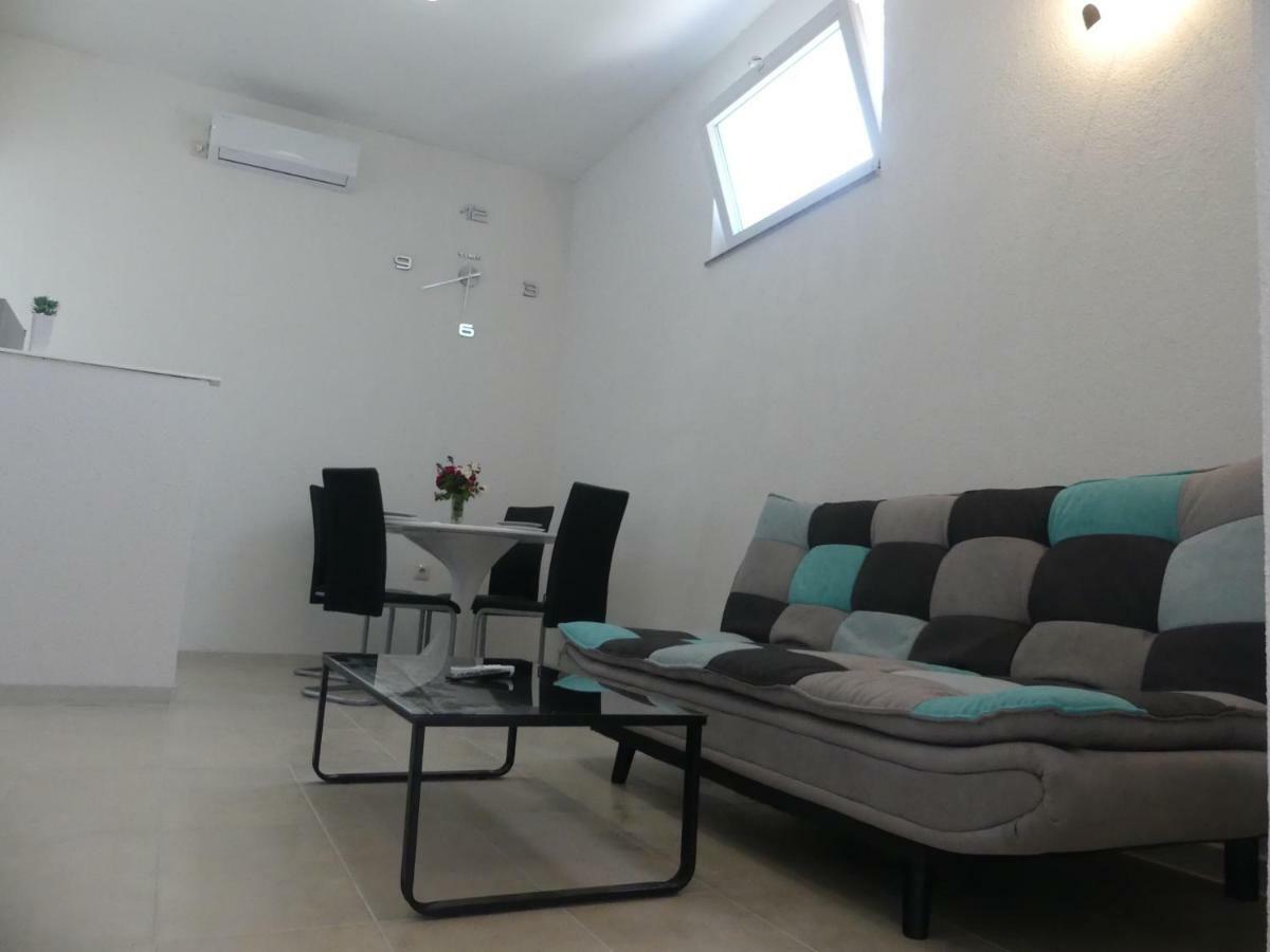 Apartment Fran Sonkovic Bagian luar foto