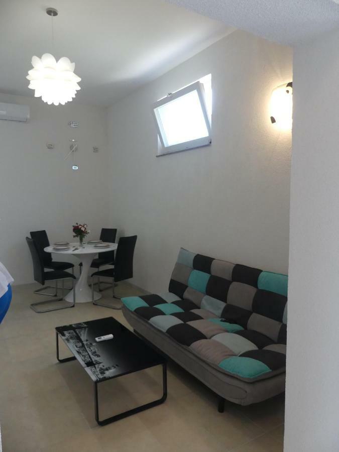Apartment Fran Sonkovic Bagian luar foto